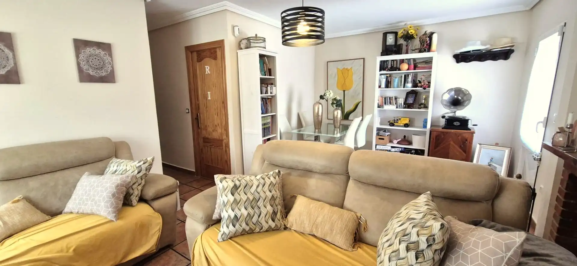 Sala d'estar de Casa o xalet en venda en Badajoz amb Aire condicionat, Calefacció i Jardí privat