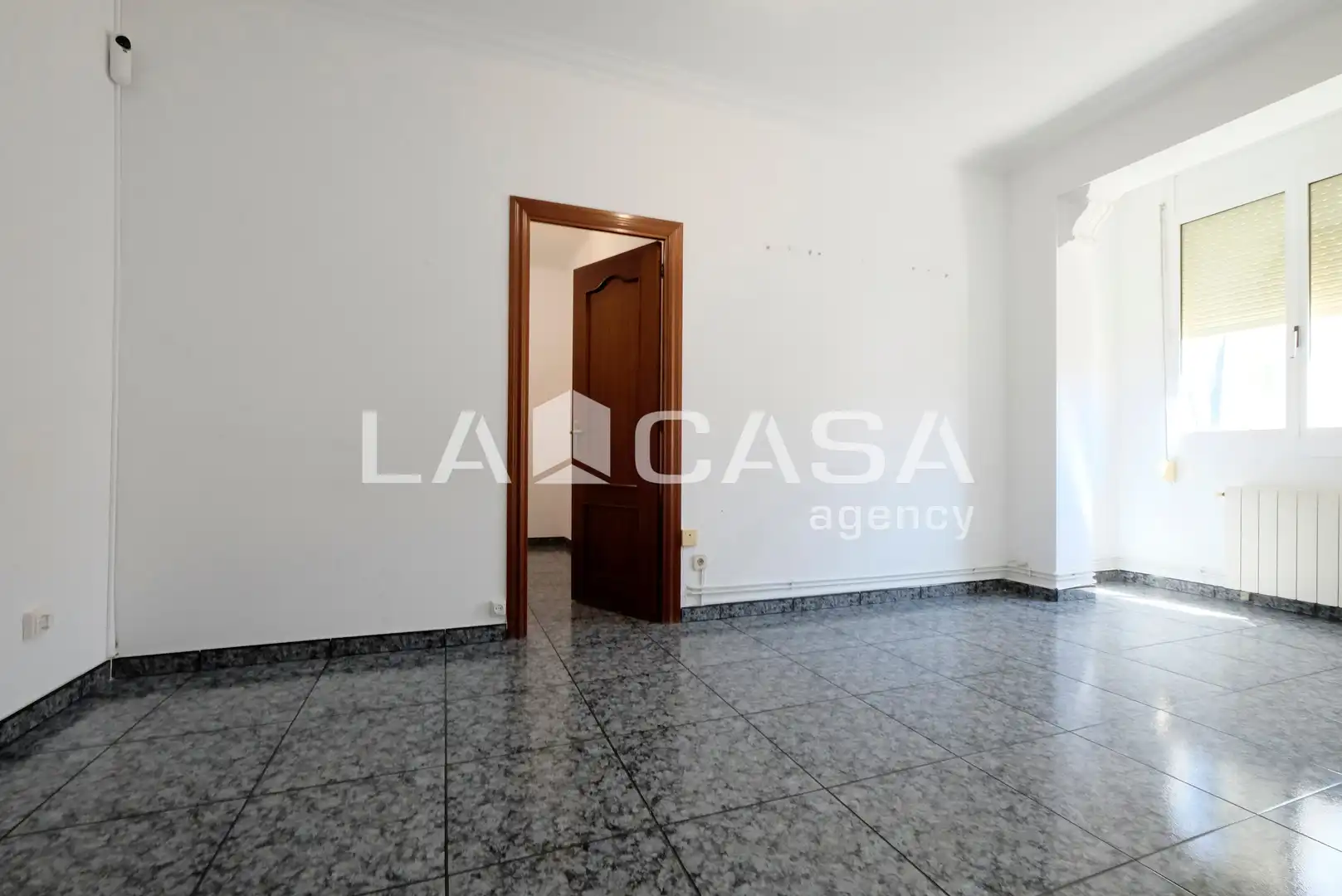 Flat for sale in Barcelona  with Heating and Terrace