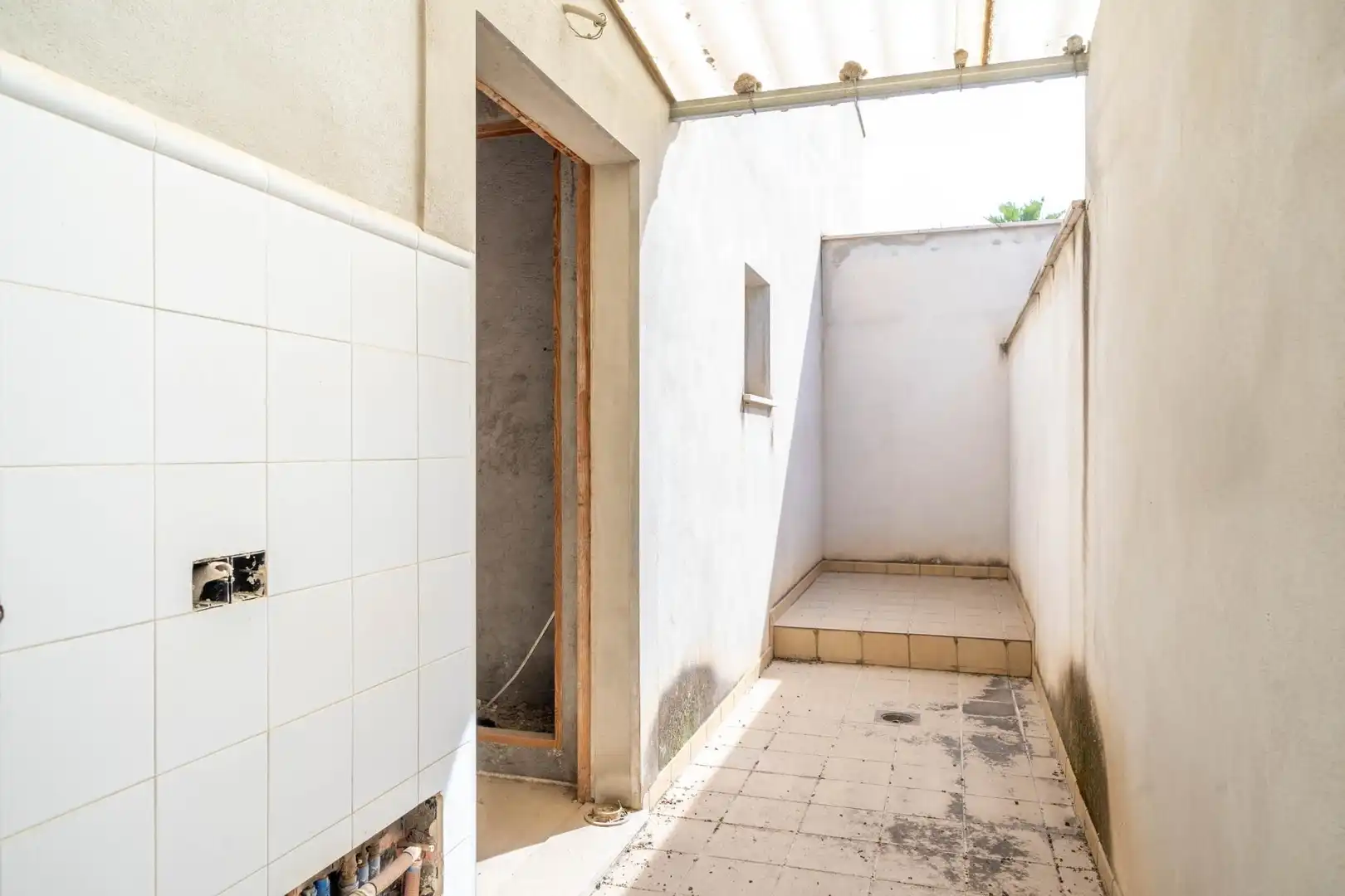 Bathroom of Buildings for sale in Maria de la Salut