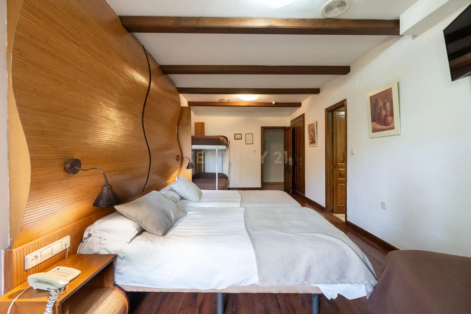 Schlafzimmer von Gebäude zum Verkauf in Sierra Nevada mit Gemeinschaftspool