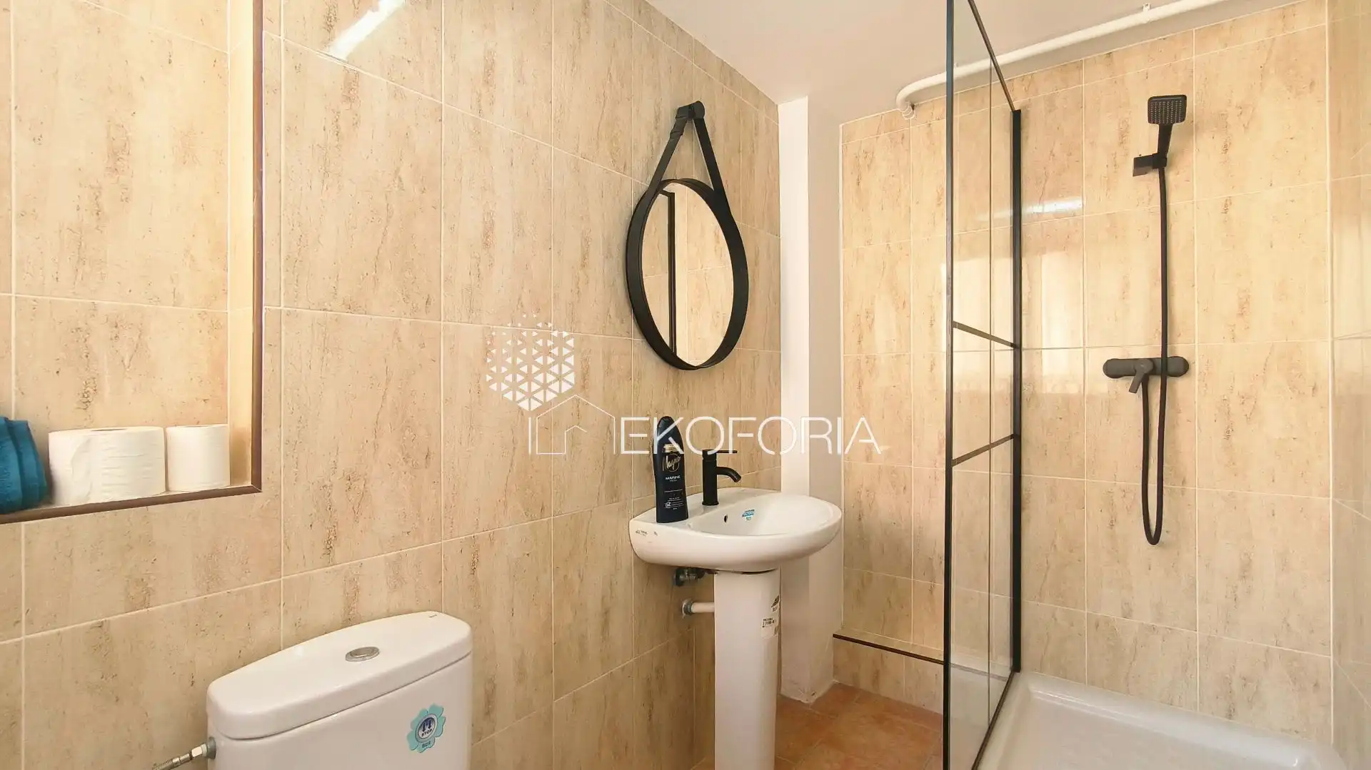 Baño de Casa adosada en venta en Beneixida con Aire acondicionado, Calefacción y Jardín privado