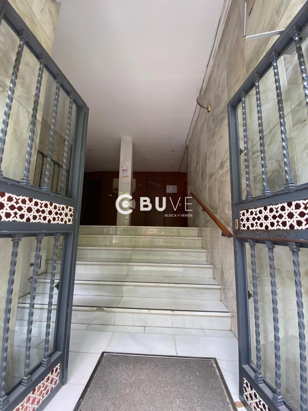 Flat for sale in  Sevilla Capital  with Furnished