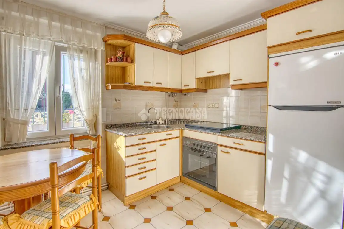 Piso en venta en Alisal - San Román