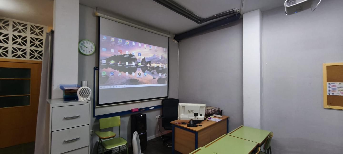 Casa o xalet en venda a Parnaso, 20, Los Almendros - El Limonero - El Tomillar