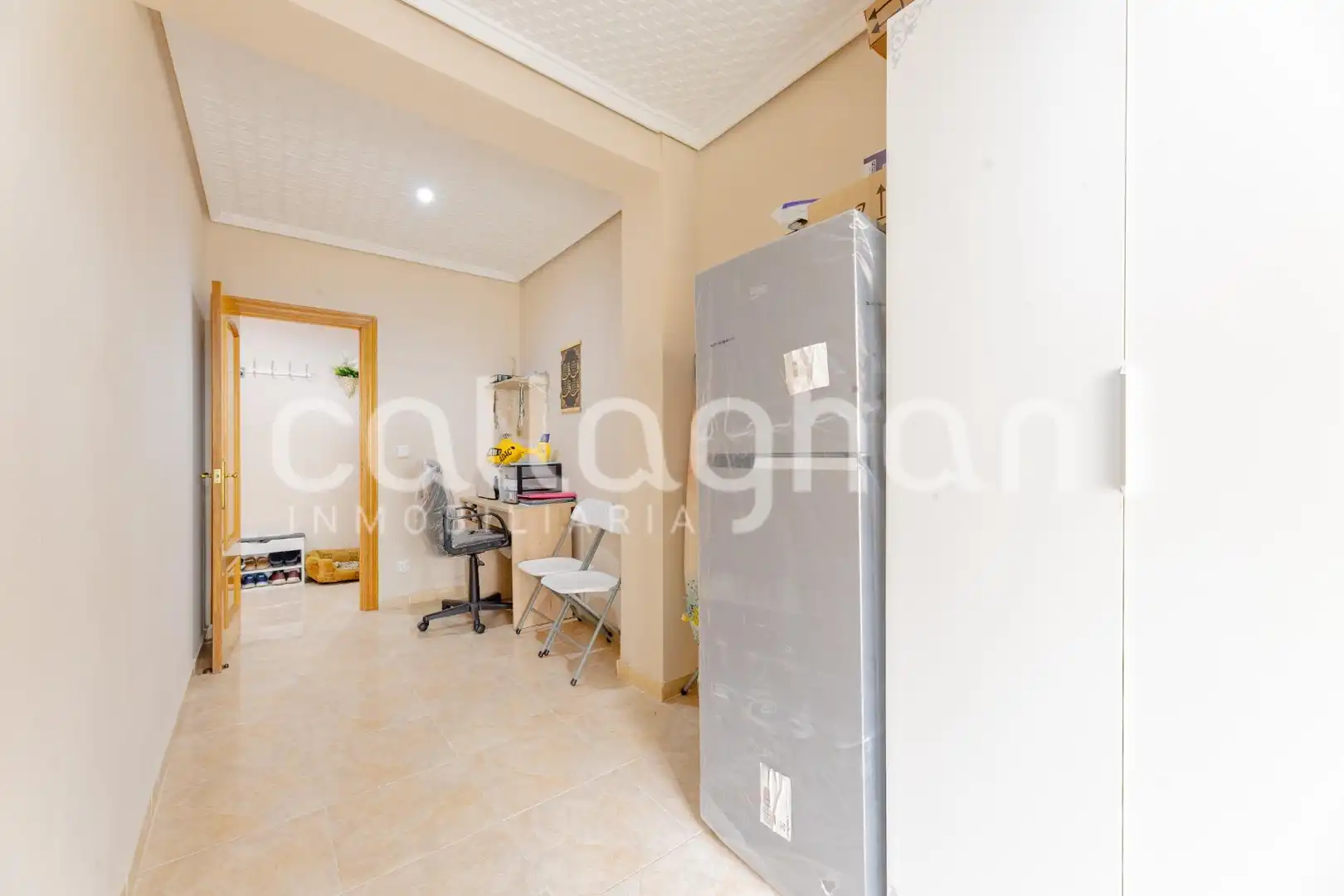 Flat for sale in Silla  with Air Conditioner, Terrace and Furnished