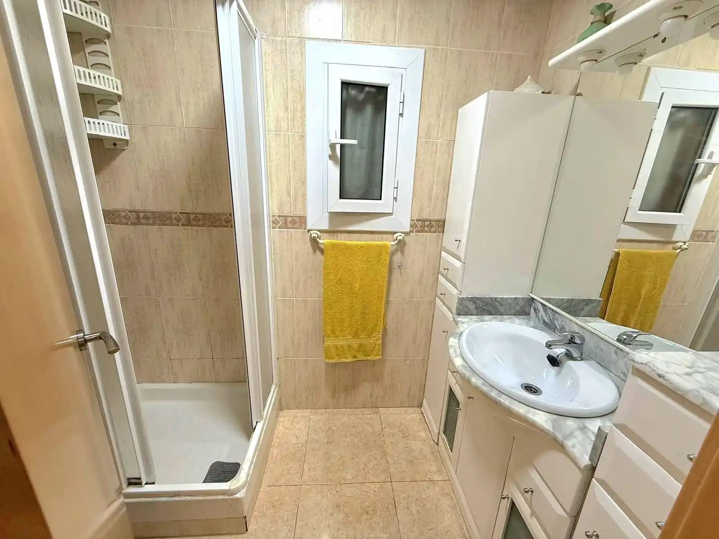 Bany de Planta baixa en venda en Calafell amb Parquet i Terrassa