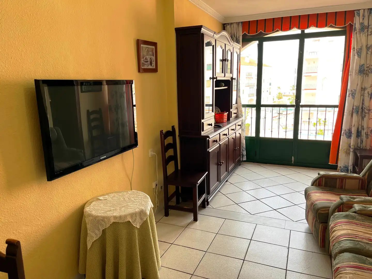 Sala de estar de Piso en venta en Almonte con Amueblado, Lavadora y Microondas