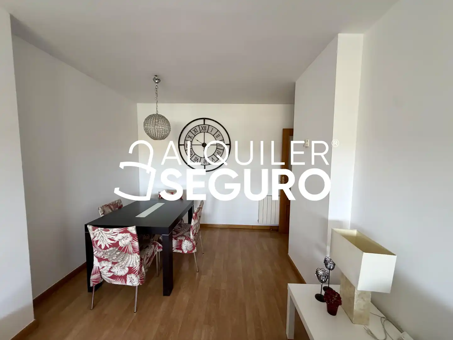 Comedor de Piso de alquiler en Madrid con Aire acondicionado, Calefacción y Piscina