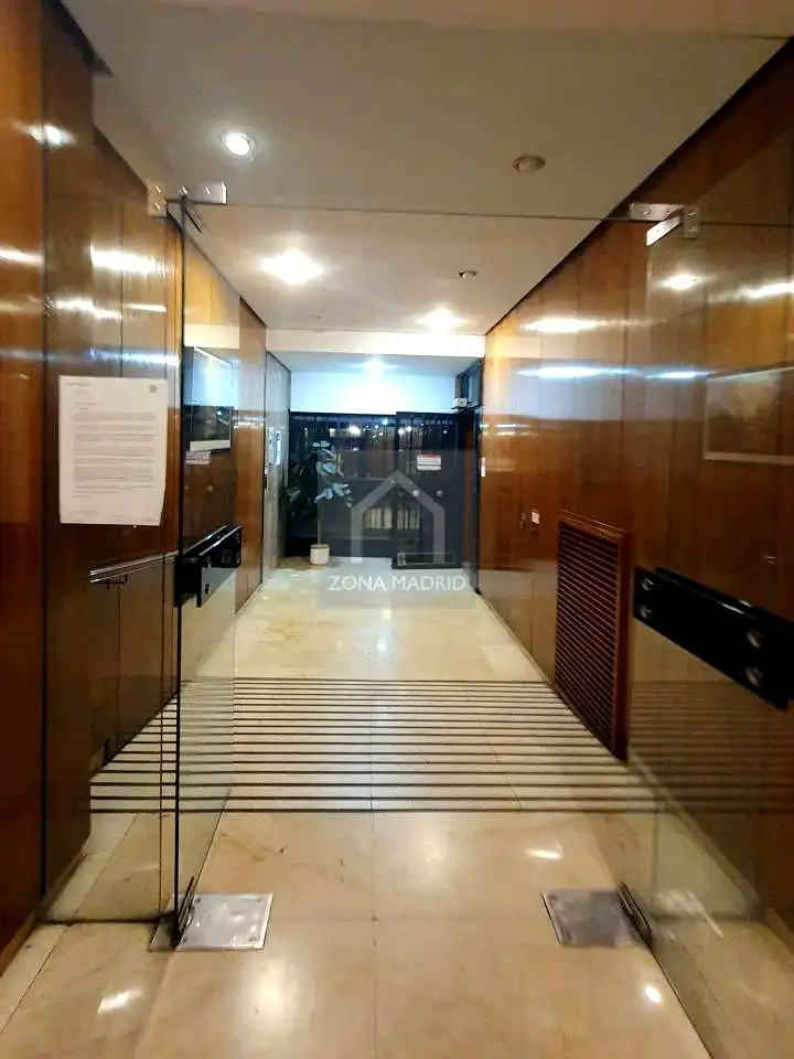 Wohnung zur Miete in Madrid mit Klimaanlage, Heizung und Parkett