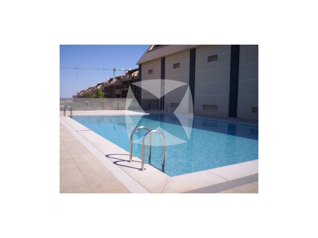 Swimming pool of Flat for sale in Cáceres Capital  with Air Conditioner, Private garden and Swimming Pool