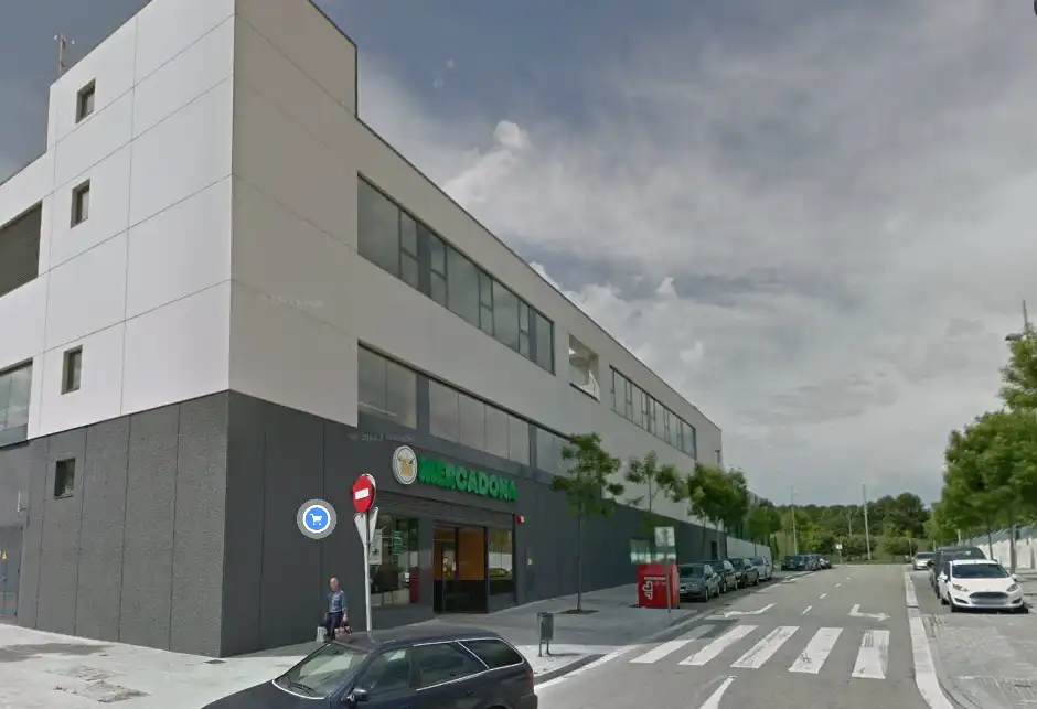 Vista exterior de Local de lloguer en Mollet del Vallès amb Terrassa