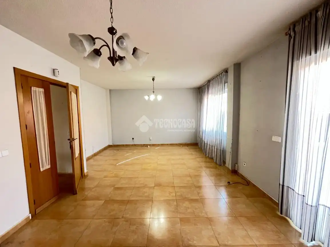 Casa aparellada en venda a Loeches, imagen 13