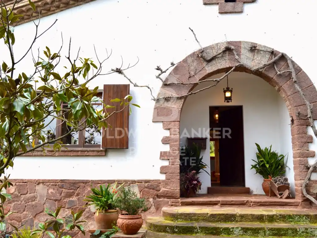 Finca rústica en venta en Castellví de Rosanes