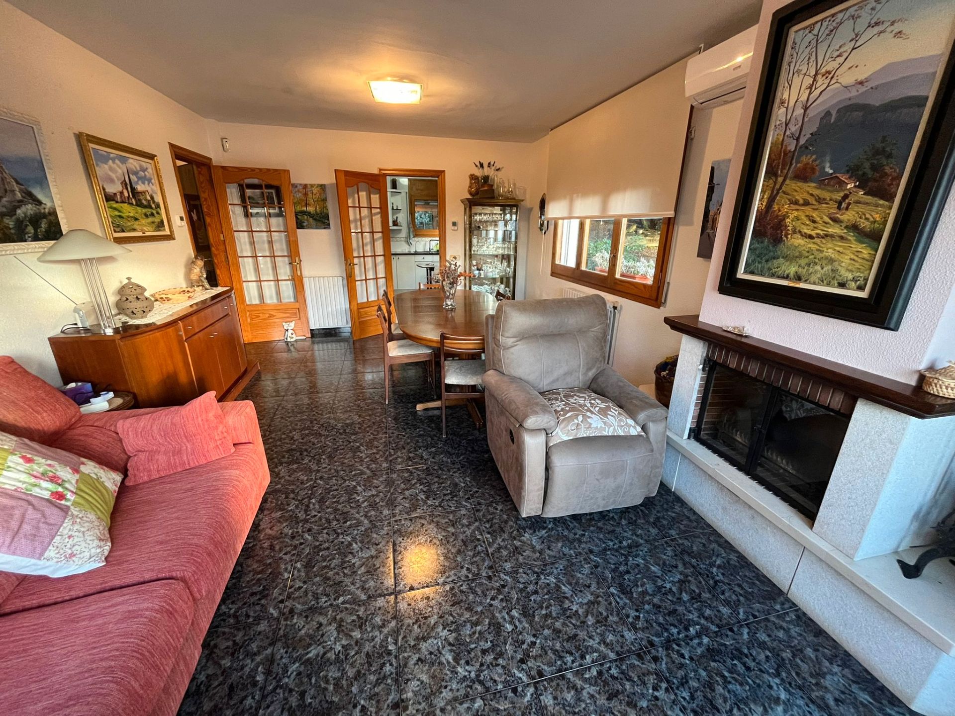 Living room of House or chalet for sale in L'Esquirol  with Heating, Private garden and Parquet flooring