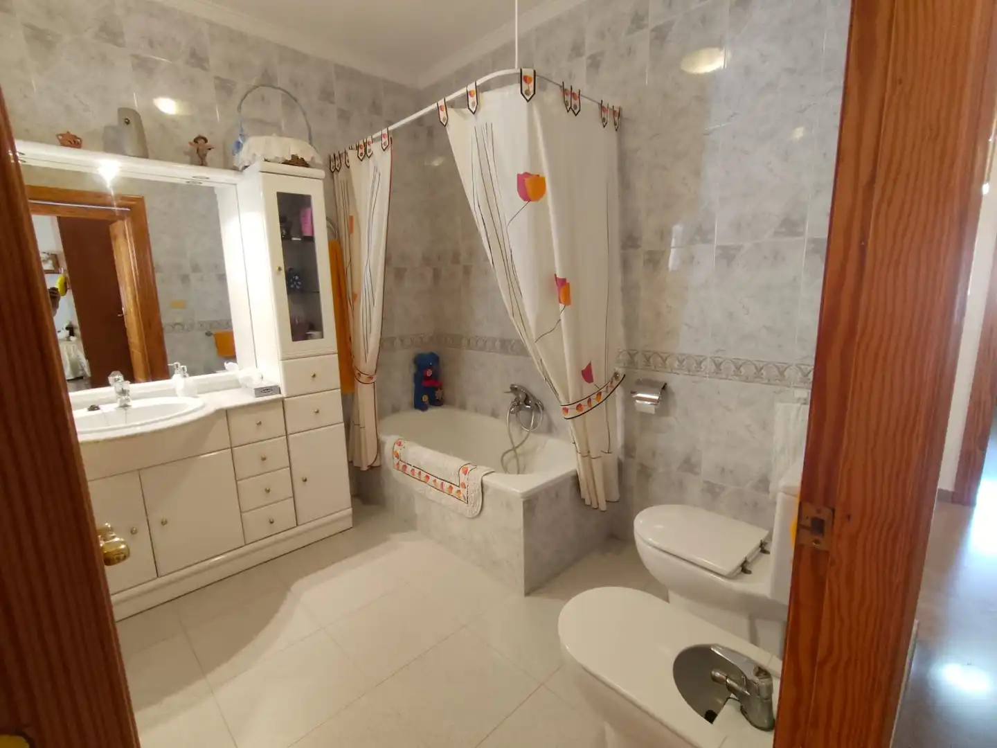 Baño de Casa adosada en venta en Marchal con Terraza, Amueblado y Horno