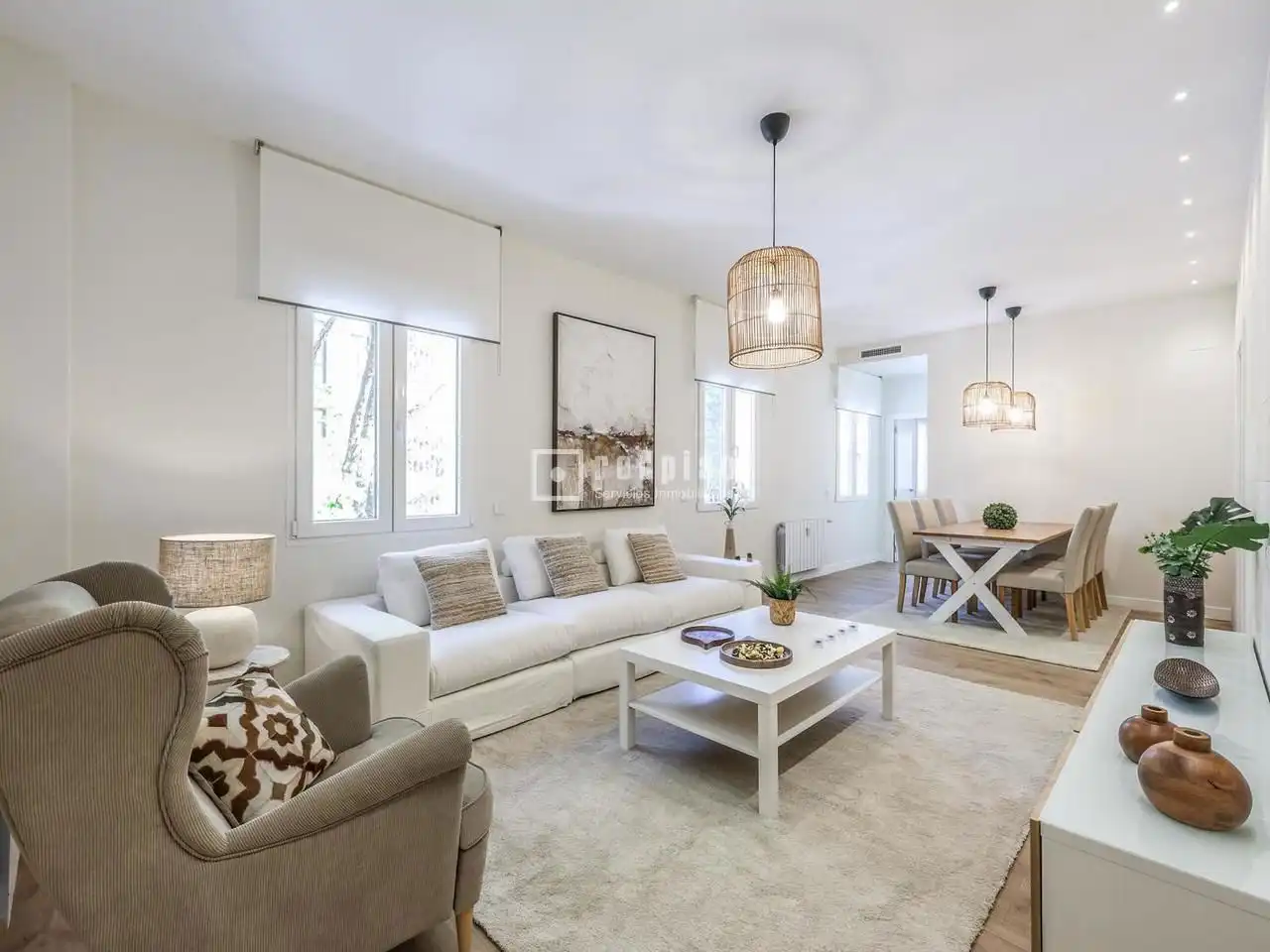 Living room of Flat for sale in Madrid  with Air Conditioner, Heating and Terrace