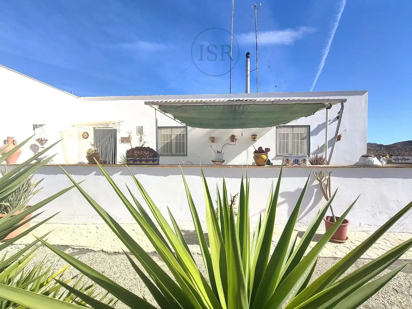 Vista exterior de Casa o xalet en venda en Sorbas amb Aire condicionat, Calefacció i Terrassa