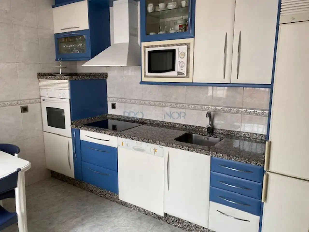 Cocina de Casa o chalet en venta en León Capital  con Calefacción, Jardín privado y Terraza