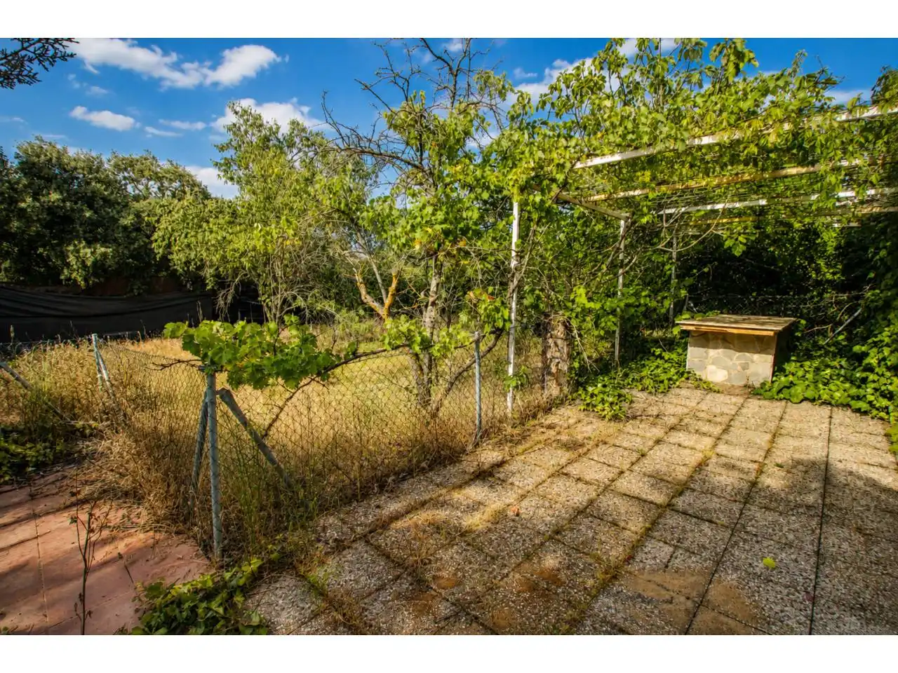 Houses for sale in Pioz  with Air Conditioner, Heating and Private garden
