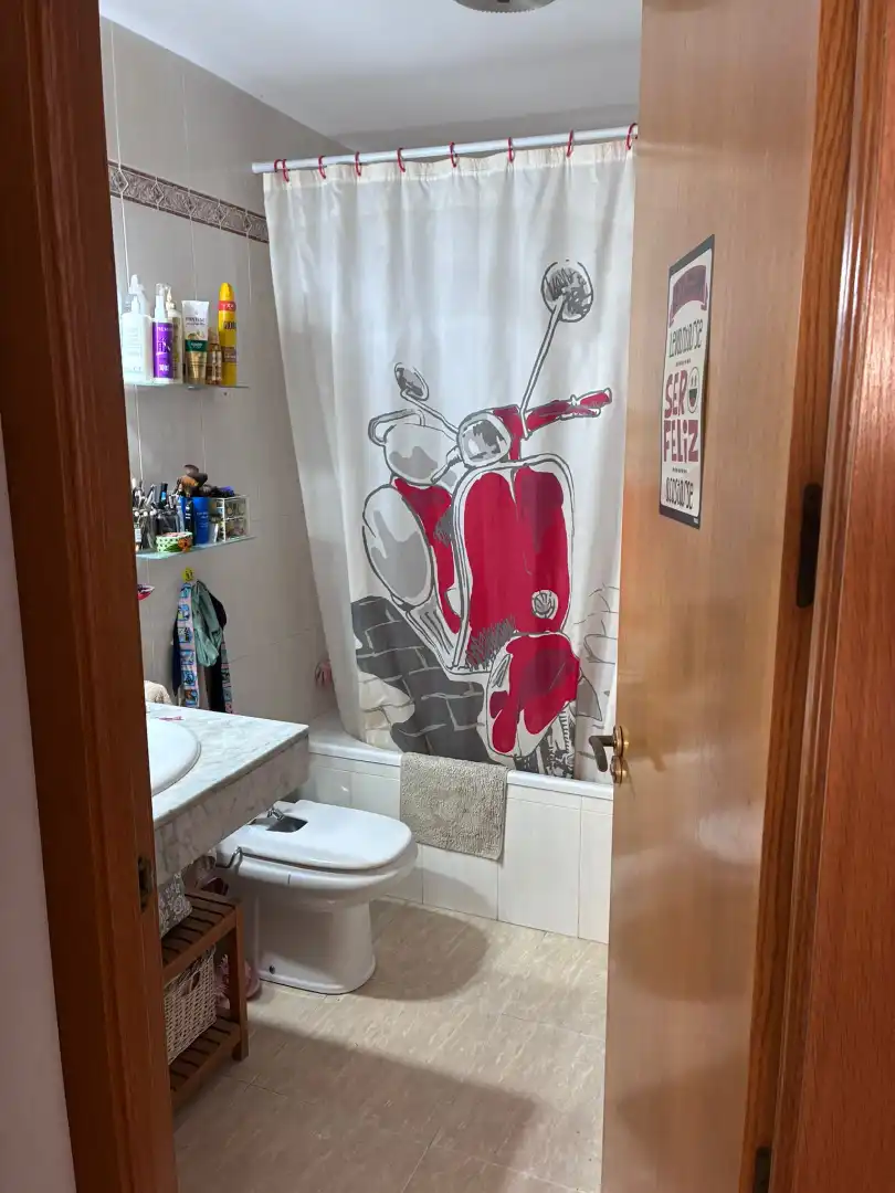 Bany de Pis en venda en Sitges amb Calefacció i Balcó