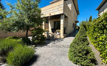 Exterior view of House or chalet for sale in Cardeñajimeno  with Heating