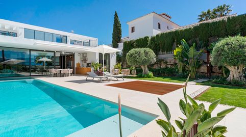 Casa Palma  Villa de lujo moderna en Benahavís con piscina privada y gran jardín