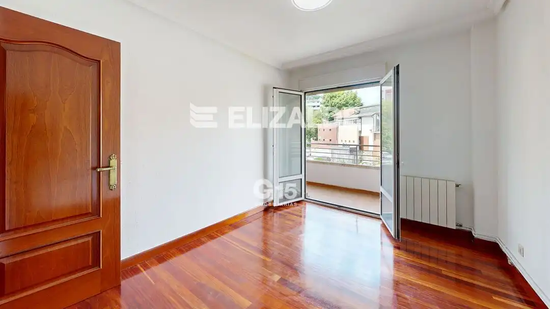 Habitación de Piso en venta en Hernani con Terraza, Trastero y Balcón