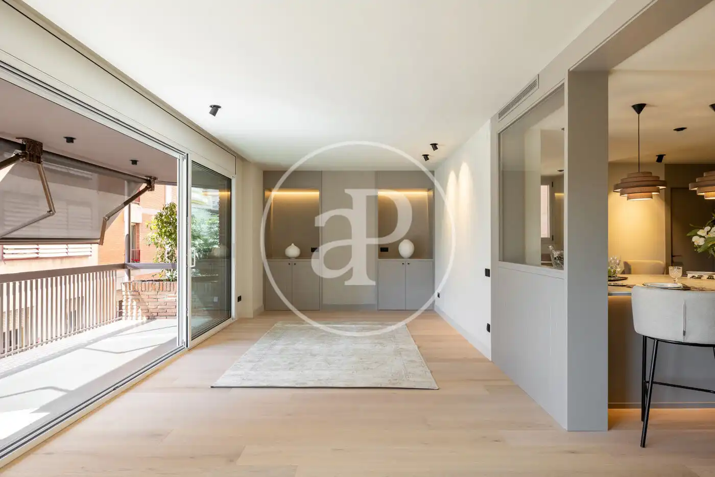 Wohnzimmer von Wohnung zum Verkauf in Barcelona mit Klimaanlage, Heizung und Terrasse