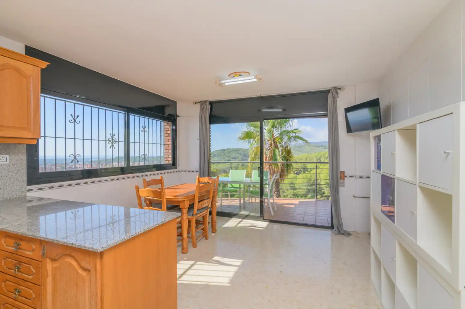 Cocina de Casa o chalet de alquiler en Viladecans con Terraza, Piscina y Balcón