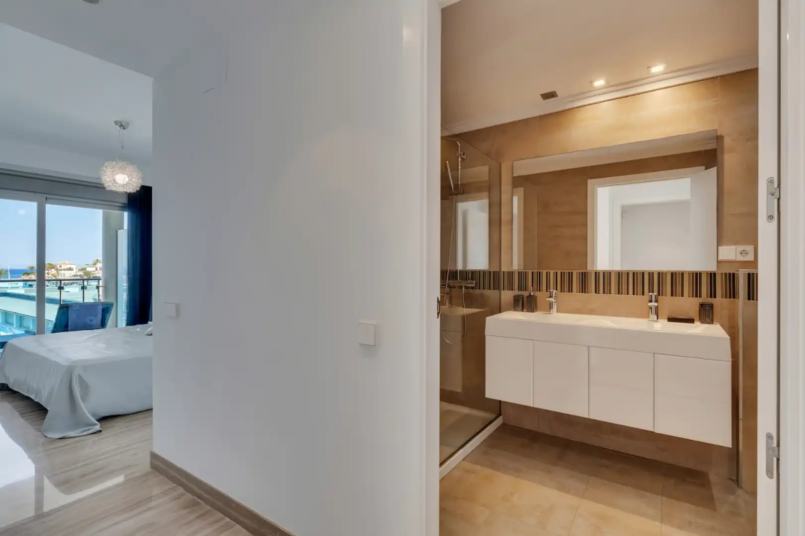 Apartamento con terraza en venta en Montañar - El Arenal, imagen 23