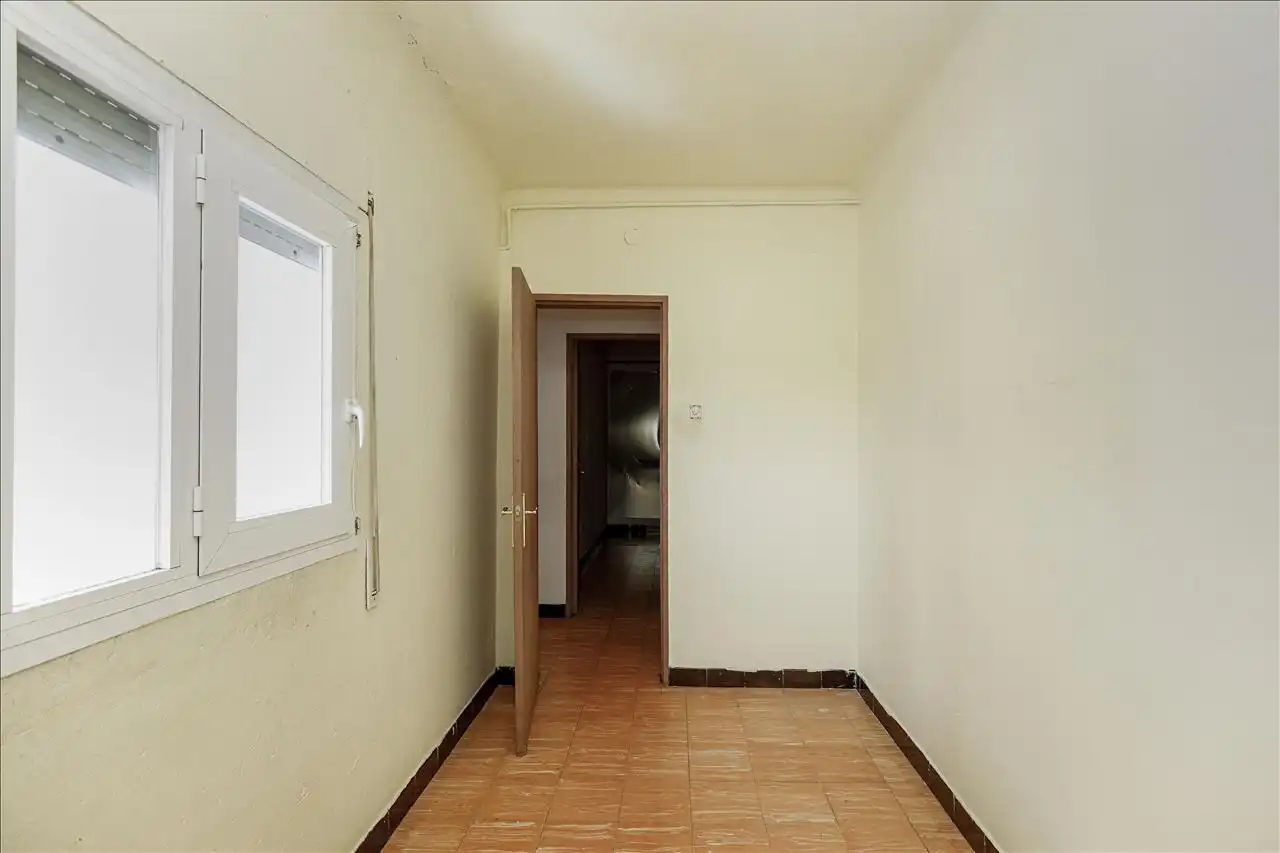 Wohnung zum Verkauf in Salt mit Terrasse