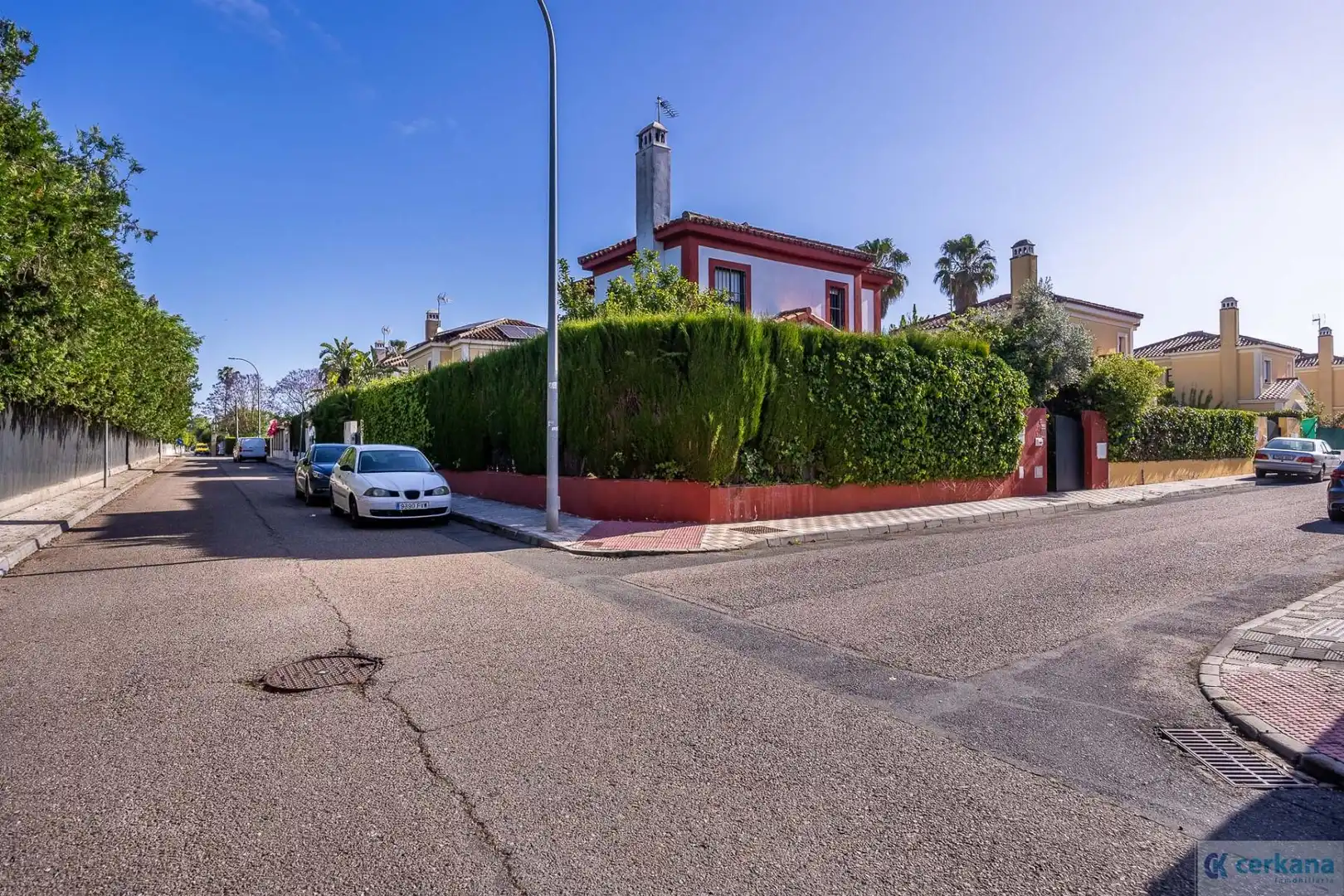 Chalet con piscina en venta en Rosales los, imagen 2