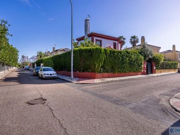 Villa avec piscine à vendre à Rosales los