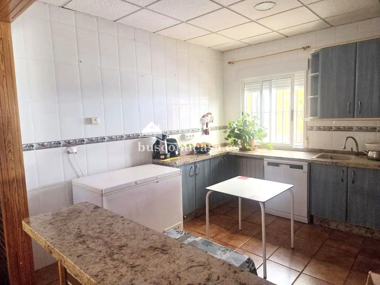 Cuina de Casa o xalet en venda en Jaén amb Aire condicionat, Calefacció i Jardí privat