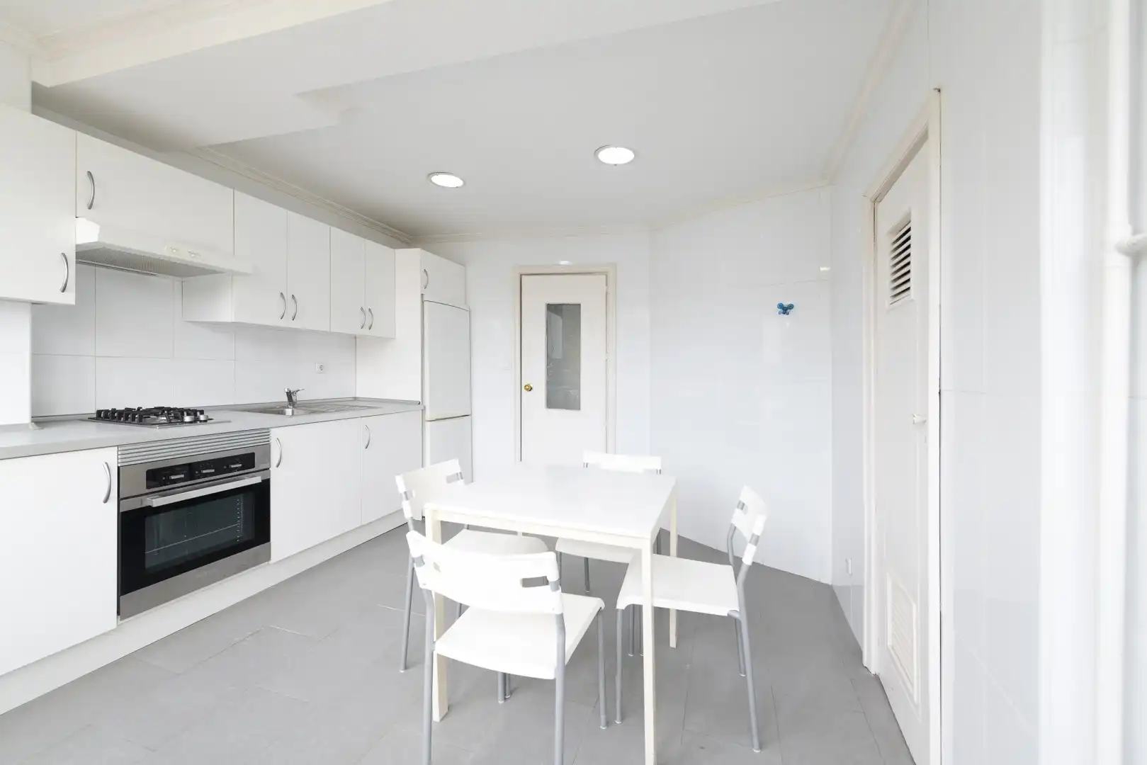 Kitchen of Flat for sale in Málaga  with Terrace and Storage room