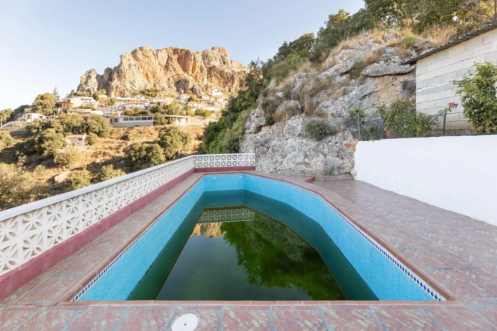 Piscina de Casa o xalet en venda en Cogollos de la Vega amb Jardí privat, Terrassa i Traster