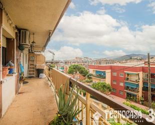 Exterior view of Flat for sale in Santa Coloma de Gramenet  with Balcony