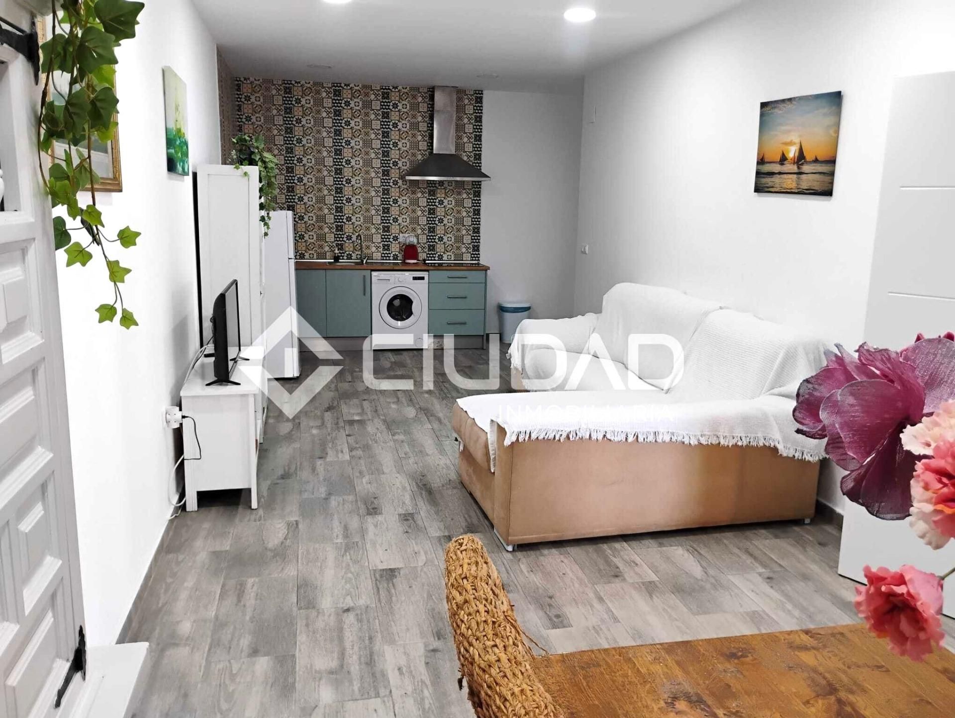 Sala d'estar de Pis en venda en Sanlúcar de Barrameda amb Aire condicionat