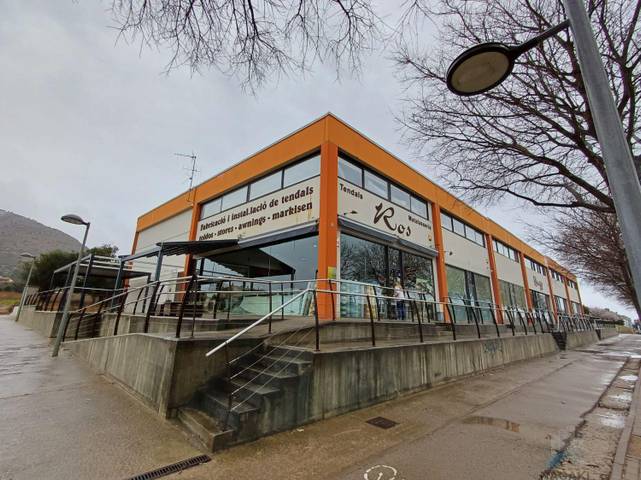 Nave industrial en Venta en Agullana