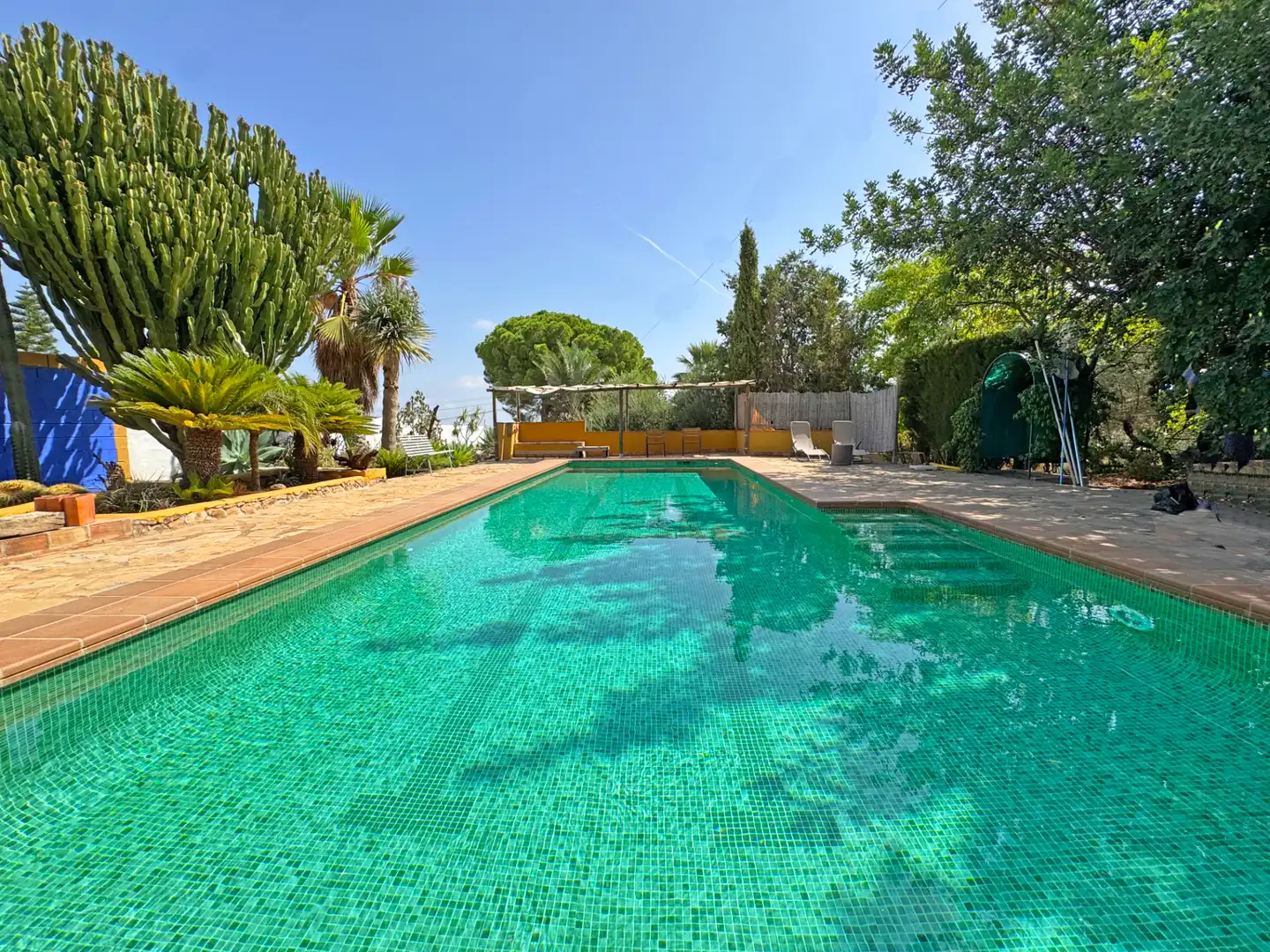Piscina de Casa o xalet en venda en Alhaurín de la Torre amb Aire condicionat, Calefacció i Jardí privat