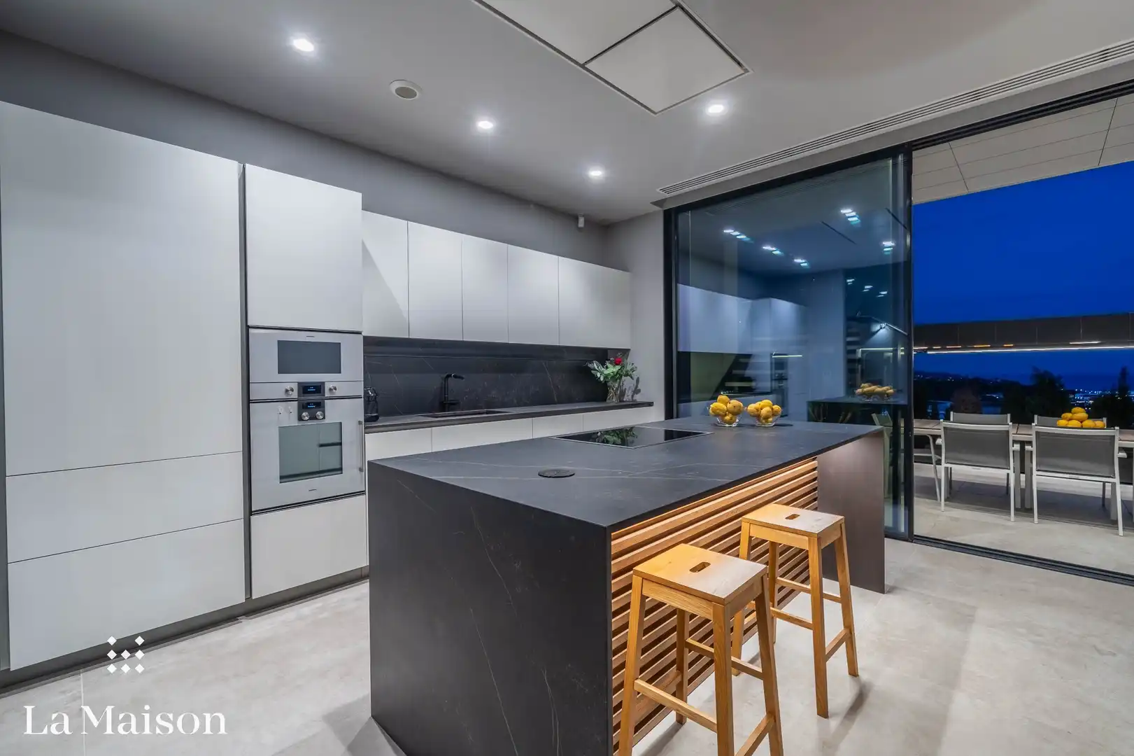 Cocina de Casa o chalet en venta en Caldes d'Estrac con Aire acondicionado, Calefacción y Jardín privado