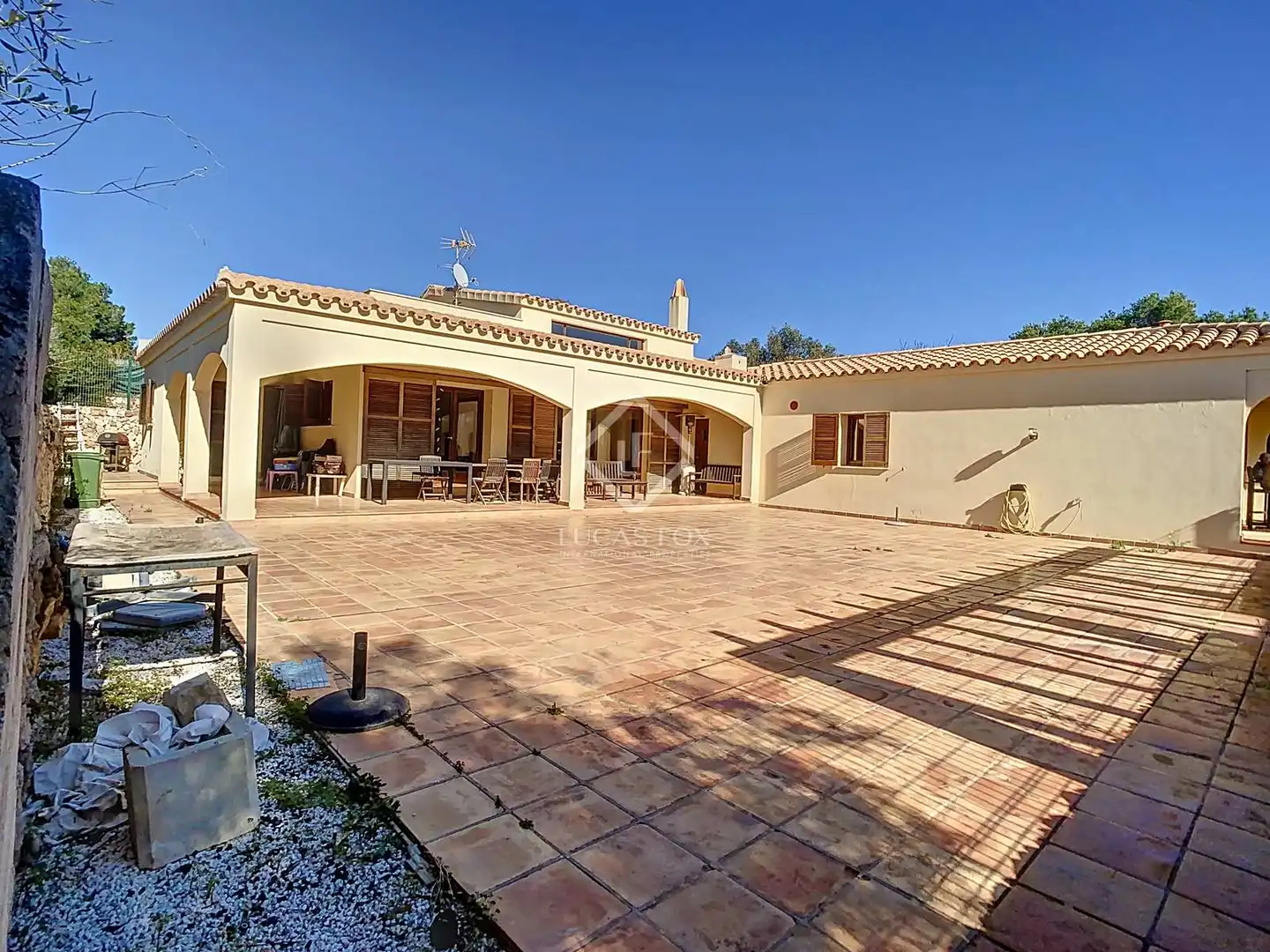 Vista exterior de Casa o xalet en venda en Sant Lluís amb Aire condicionat, Calefacció i Terrassa