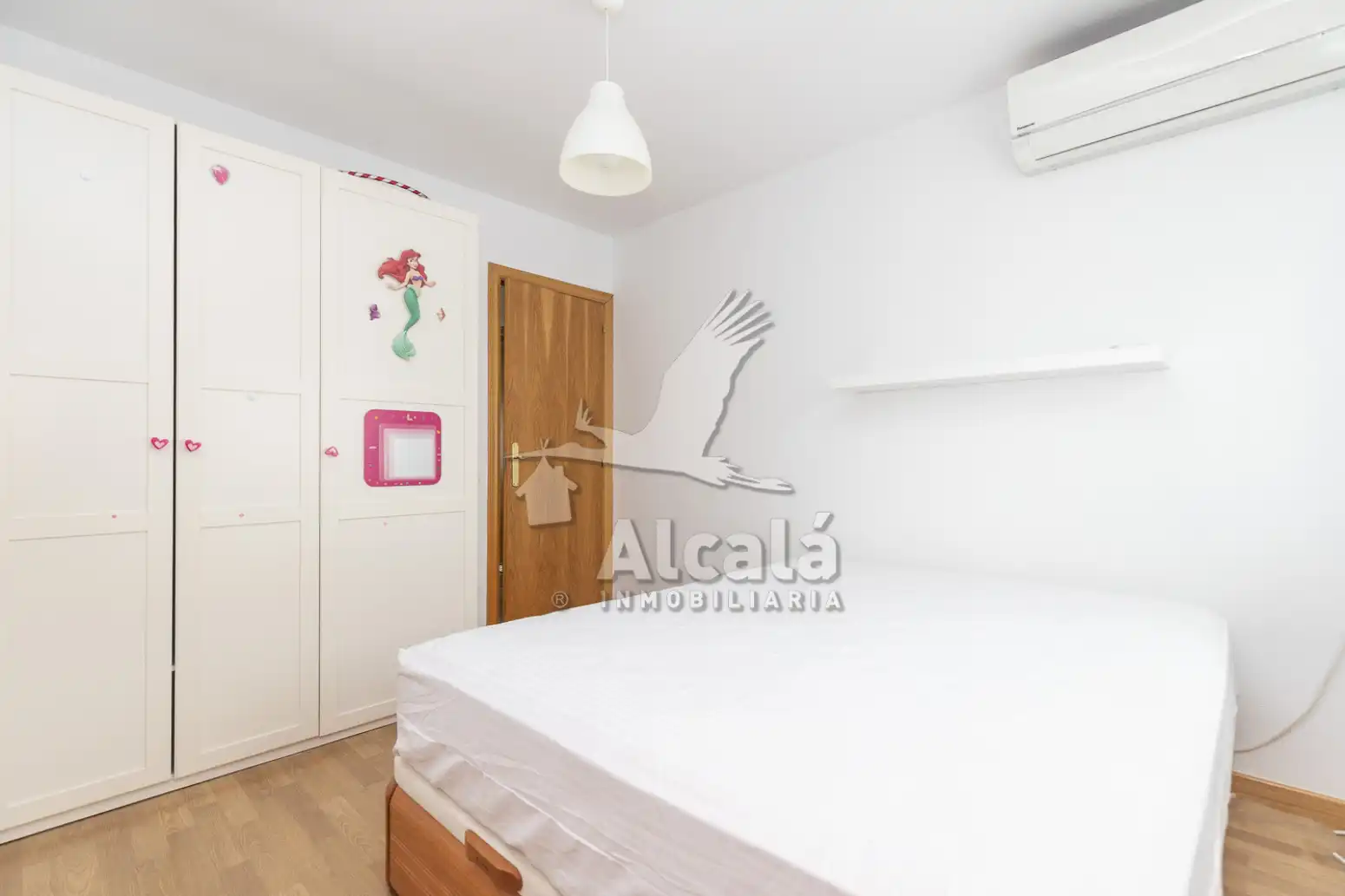 Schlafzimmer von Einfamilien-Reihenhaus zum Verkauf in Alcalá de Henares mit Heizung und Terrasse