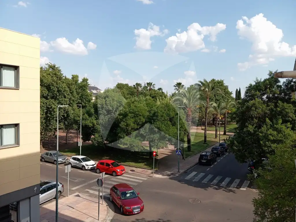 Vista exterior de Piso de alquiler en Badajoz con Aire acondicionado, Terraza y Amueblado