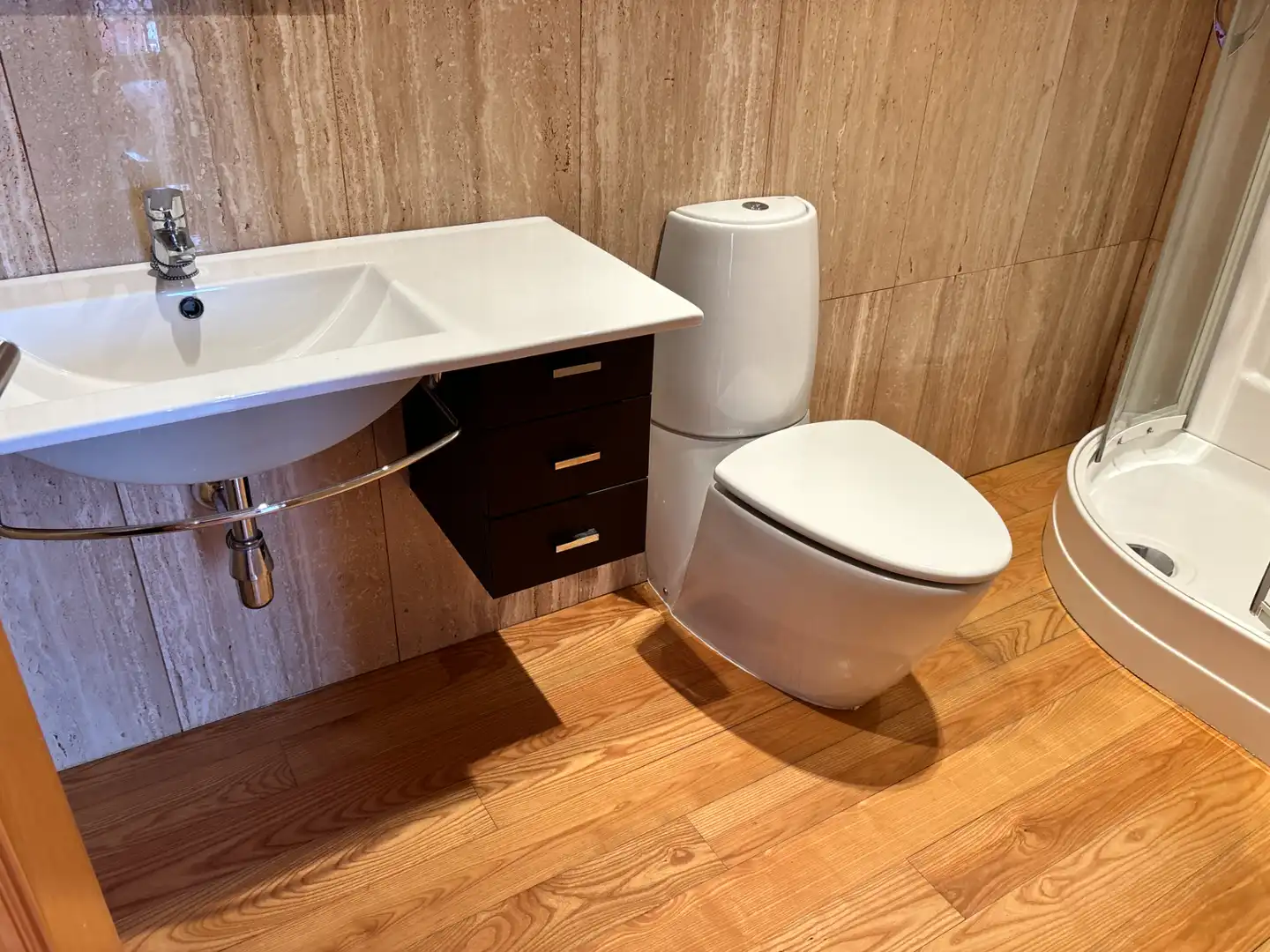 Baño de Estudio de alquiler en Vigo  con Calefacción, Amueblado y Horno
