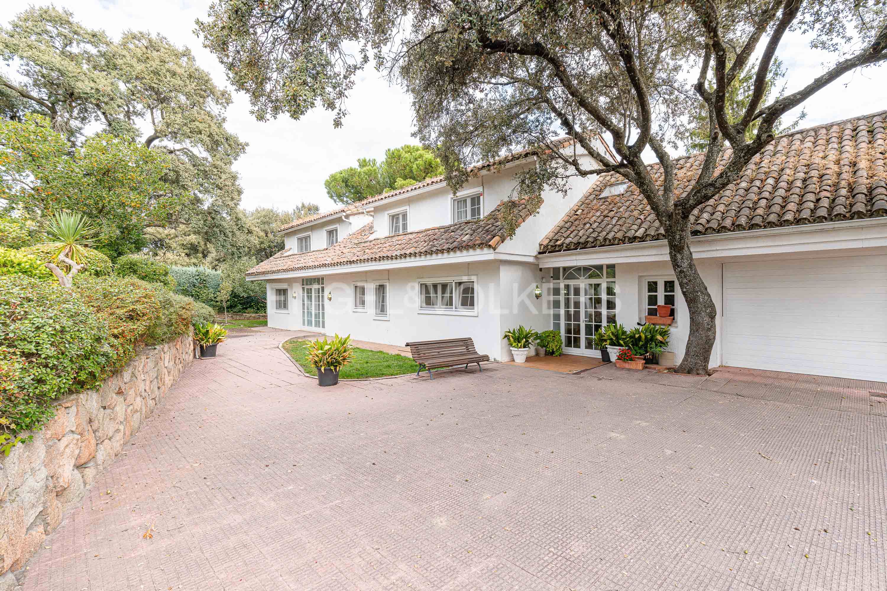 Exterior view of House or chalet for sale in Pozuelo de Alarcón  with Heating and Swimming Pool