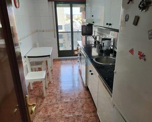 Cuina de Apartament de lloguer en  Logroño amb Terrassa