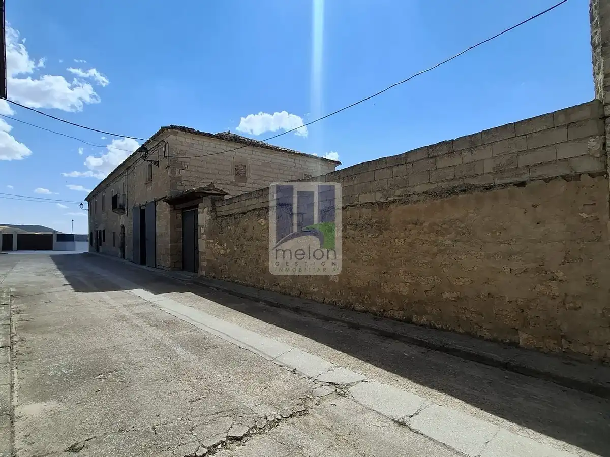 Vista exterior de Casa o xalet en venda en Villaverde-Mogina