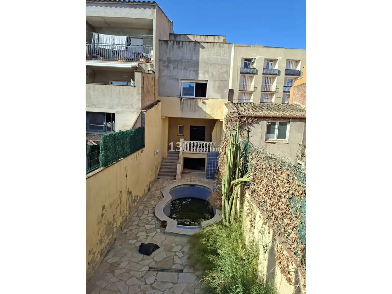 Vista exterior de Casa adosada en venda en Torroella de Montgrí amb Jardí privat, Terrassa i Piscina