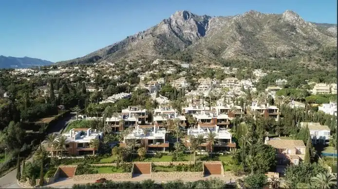 Villa con piscina in vendita a Marbella Centro, imagen 2